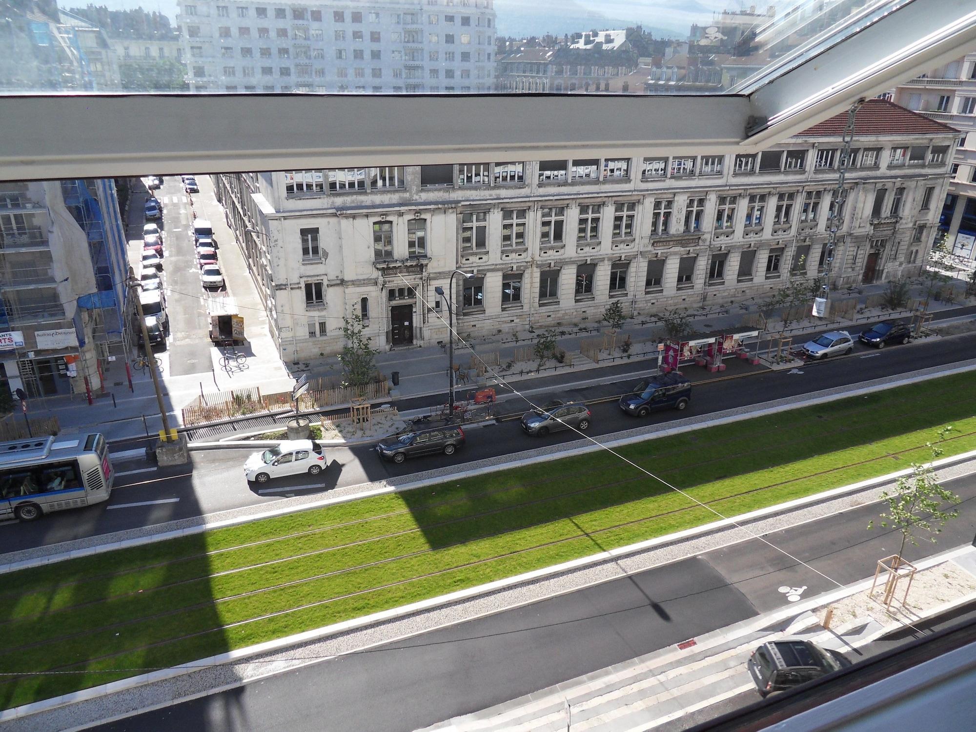 מלון Ibis Styles Grenoble Centre Gare מראה חיצוני תמונה